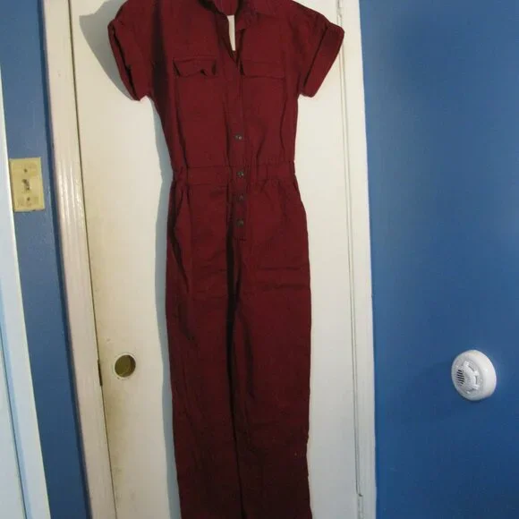 Universal Threads Jumpsuit Size 4 NWT $40 Red Pockets Button Up Cropped - Picture 4 of 6